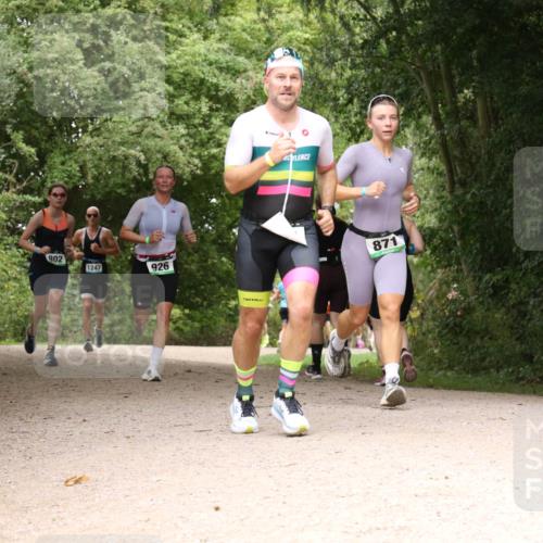 30.08.2026 - Elbe Triathlon Hamburg Antke Förster http://msf.ph/oto/10103047 30.08.2026 11:37:14 Laufen 802, 1247, 926, 871 meine-sportfotos.de