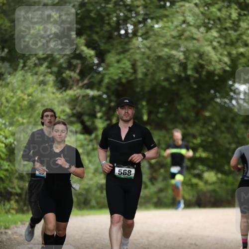 30.08.2026 - Elbe Triathlon Hamburg Antke Förster http://msf.ph/oto/10103066 30.08.2026 11:34:12 Laufen 568 meine-sportfotos.de