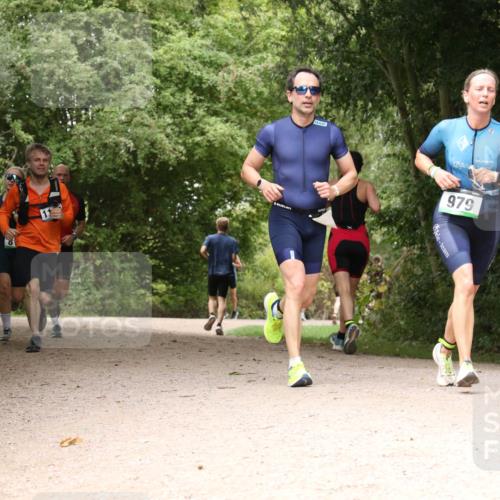 30.08.2026 - Elbe Triathlon Hamburg Antke Förster http://msf.ph/oto/10103071 30.08.2026 11:37:27 Laufen 979 meine-sportfotos.de