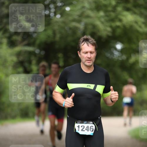 30.08.2026 - Elbe Triathlon Hamburg Antke Förster http://msf.ph/oto/10103084 30.08.2026 11:34:23 Laufen 1246 meine-sportfotos.de