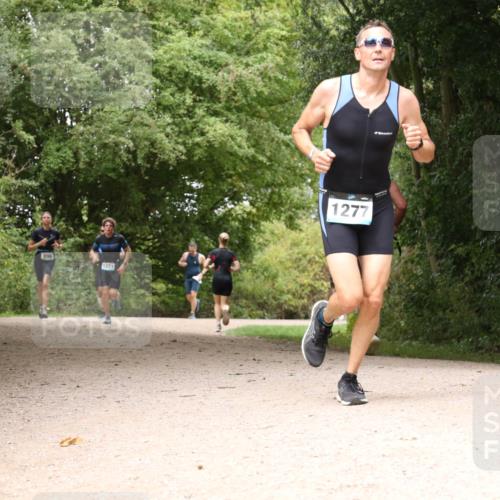 30.08.2026 - Elbe Triathlon Hamburg Antke Förster http://msf.ph/oto/10103091 30.08.2026 11:37:41 Laufen 896, 1371, 1277 meine-sportfotos.de