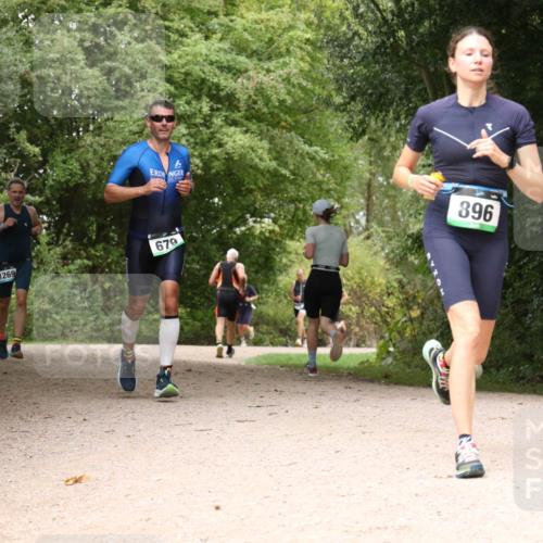 30.08.2026 - Elbe Triathlon Hamburg Antke Förster http://msf.ph/oto/10103105 30.08.2026 11:37:49 Laufen 1269, 679, 896 meine-sportfotos.de