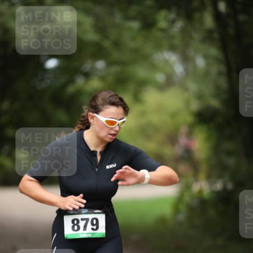 30.08.2026 - Elbe Triathlon Hamburg Antke Förster http://msf.ph/oto/10103106 30.08.2026 11:34:33 Laufen 879, 2 meine-sportfotos.de