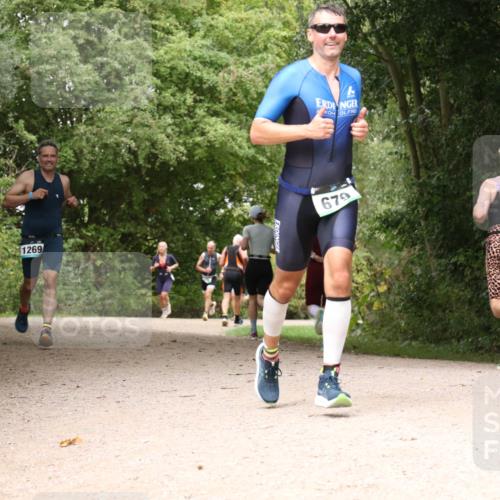 30.08.2026 - Elbe Triathlon Hamburg Antke Förster http://msf.ph/oto/10103109 30.08.2026 11:37:50 Laufen 1269, 679 meine-sportfotos.de