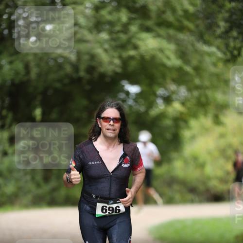 30.08.2026 - Elbe Triathlon Hamburg Antke Förster http://msf.ph/oto/10103132 30.08.2026 11:34:51 Laufen 696 meine-sportfotos.de