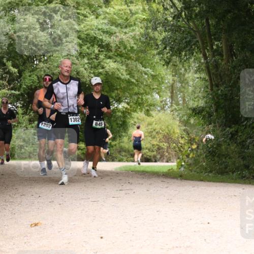 30.08.2026 - Elbe Triathlon Hamburg Antke Förster http://msf.ph/oto/10103159 30.08.2026 11:38:24 Laufen 1202, 1302, 845 meine-sportfotos.de