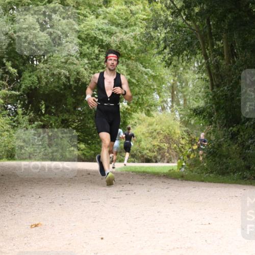 30.08.2026 - Elbe Triathlon Hamburg Antke Förster http://msf.ph/oto/10103173 30.08.2026 11:38:34 Laufen  meine-sportfotos.de