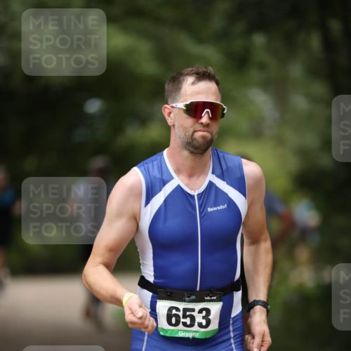 30.08.2026 - Elbe Triathlon Hamburg Antke Förster http://msf.ph/oto/10103178 30.08.2026 11:35:14 Laufen 653 meine-sportfotos.de