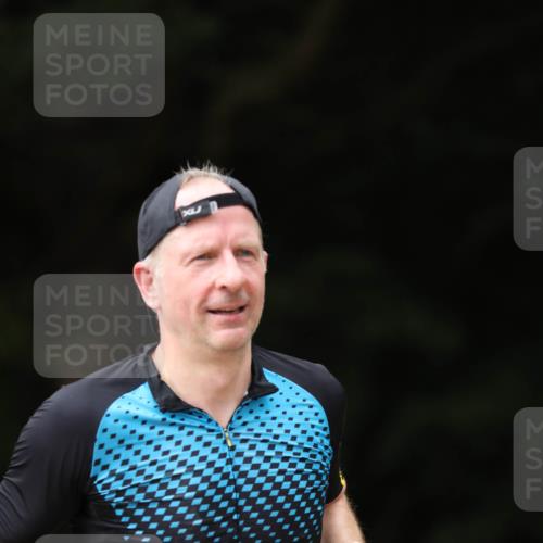 30.08.2026 - Elbe Triathlon Hamburg Antke Förster http://msf.ph/oto/10103190 30.08.2026 11:35:24 Laufen 1264 meine-sportfotos.de
