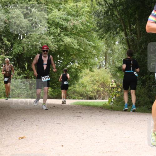 30.08.2026 - Elbe Triathlon Hamburg Antke Förster http://msf.ph/oto/10103209 30.08.2026 11:39:10 Laufen 1272, 1310, 720 meine-sportfotos.de