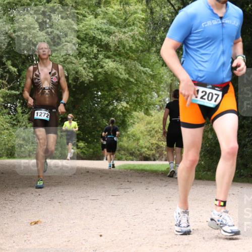 30.08.2026 - Elbe Triathlon Hamburg Antke Förster http://msf.ph/oto/10103215 30.08.2026 11:39:16 Laufen 1272, 1207 meine-sportfotos.de