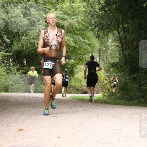 30.08.2026 - Elbe Triathlon Hamburg Antke Förster http://msf.ph/oto/10103217 30.08.2026 11:39:17 Laufen 1272 meine-sportfotos.de