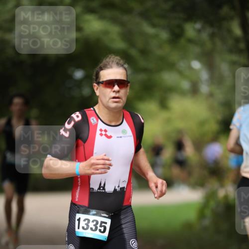 30.08.2026 - Elbe Triathlon Hamburg Antke Förster http://msf.ph/oto/10103234 30.08.2026 11:35:55 Laufen 1335 meine-sportfotos.de