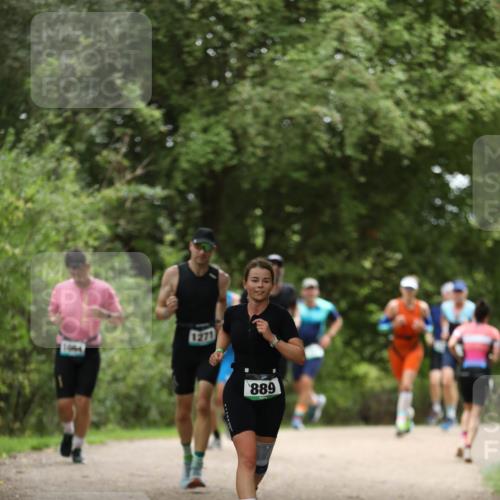 30.08.2026 - Elbe Triathlon Hamburg Antke Förster http://msf.ph/oto/10103244 30.08.2026 11:36:05 Laufen 1271, 889 meine-sportfotos.de
