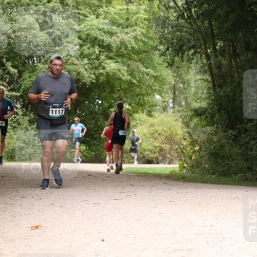 30.08.2026 - Elbe Triathlon Hamburg Antke Förster http://msf.ph/oto/10103259 30.08.2026 11:39:57 Laufen 768, 1117, 1480 meine-sportfotos.de