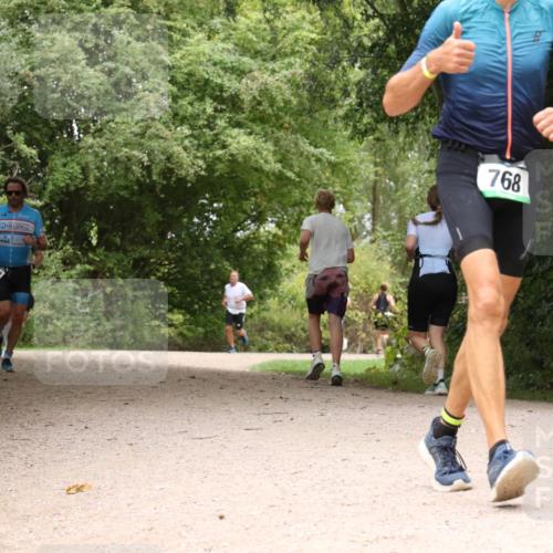30.08.2026 - Elbe Triathlon Hamburg Antke Förster http://msf.ph/oto/10103277 30.08.2026 11:40:05 Laufen 303, 768 meine-sportfotos.de