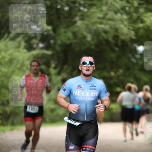 30.08.2026 - Elbe Triathlon Hamburg Antke Förster http://msf.ph/oto/10103286 30.08.2026 11:36:26 Laufen 1353, 932 meine-sportfotos.de