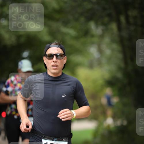 30.08.2026 - Elbe Triathlon Hamburg Antke Förster http://msf.ph/oto/10103310 30.08.2026 11:36:39 Laufen 1205, 7001 meine-sportfotos.de