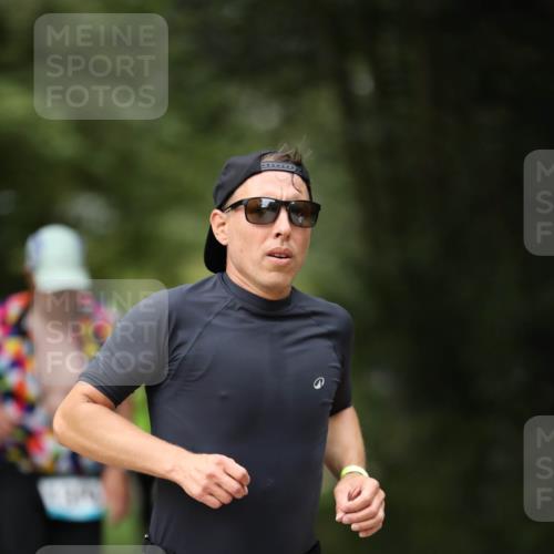 30.08.2026 - Elbe Triathlon Hamburg Antke Förster http://msf.ph/oto/10103312 30.08.2026 11:36:39 Laufen 6448649 meine-sportfotos.de