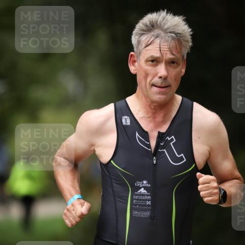 30.08.2026 - Elbe Triathlon Hamburg Antke Förster http://msf.ph/oto/10103320 30.08.2026 11:36:42 Laufen 16 meine-sportfotos.de
