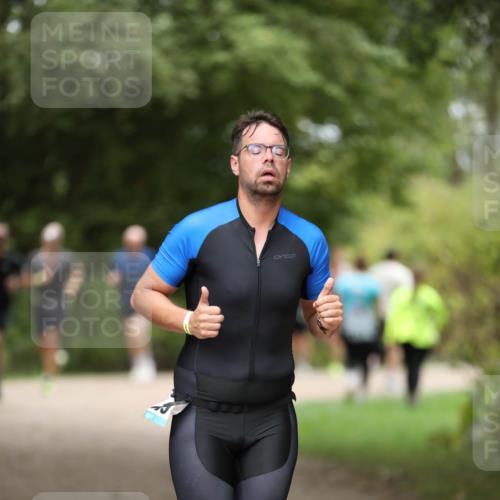 30.08.2026 - Elbe Triathlon Hamburg Antke Förster http://msf.ph/oto/10103326 30.08.2026 11:36:45 Laufen  meine-sportfotos.de