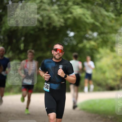 30.08.2026 - Elbe Triathlon Hamburg Antke Förster http://msf.ph/oto/10103330 30.08.2026 11:36:52 Laufen 158 meine-sportfotos.de