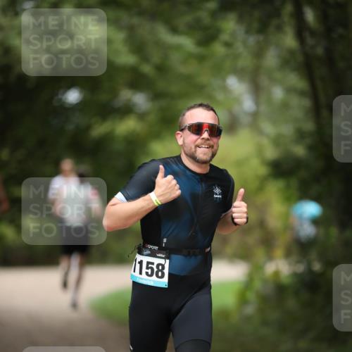 30.08.2026 - Elbe Triathlon Hamburg Antke Förster http://msf.ph/oto/10103332 30.08.2026 11:36:52 Laufen 158 meine-sportfotos.de