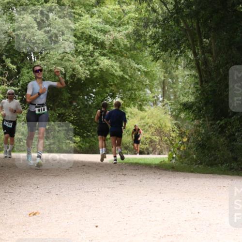 30.08.2026 - Elbe Triathlon Hamburg Antke Förster http://msf.ph/oto/10103363 30.08.2026 11:40:50 Laufen 1156, 918 meine-sportfotos.de
