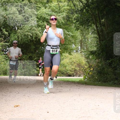 30.08.2026 - Elbe Triathlon Hamburg Antke Förster http://msf.ph/oto/10103367 30.08.2026 11:40:52 Laufen 1156, 918 meine-sportfotos.de