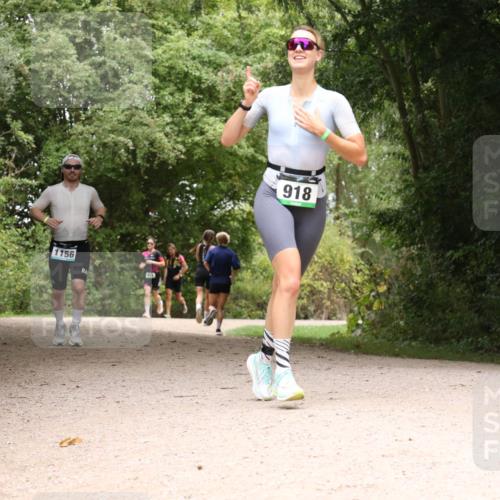 30.08.2026 - Elbe Triathlon Hamburg Antke Förster http://msf.ph/oto/10103369 30.08.2026 11:40:53 Laufen 1156, 918 meine-sportfotos.de