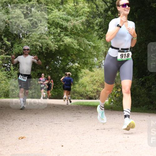 30.08.2026 - Elbe Triathlon Hamburg Antke Förster http://msf.ph/oto/10103371 30.08.2026 11:40:53 Laufen 1156, 918 meine-sportfotos.de