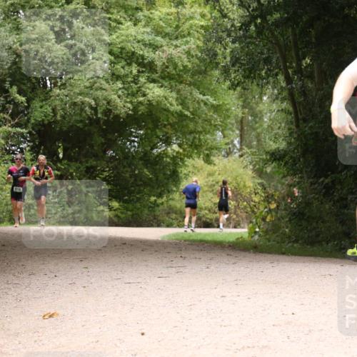 30.08.2026 - Elbe Triathlon Hamburg Antke Förster http://msf.ph/oto/10103383 30.08.2026 11:40:57 Laufen 816, 1156 meine-sportfotos.de