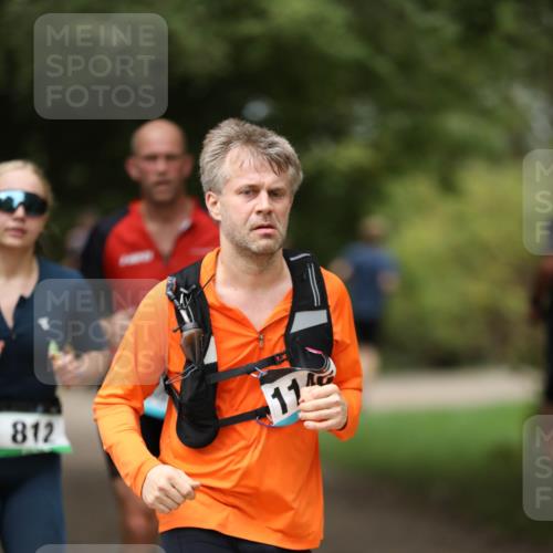 30.08.2026 - Elbe Triathlon Hamburg Antke Förster http://msf.ph/oto/10103384 30.08.2026 11:37:31 Laufen 812, 11 meine-sportfotos.de