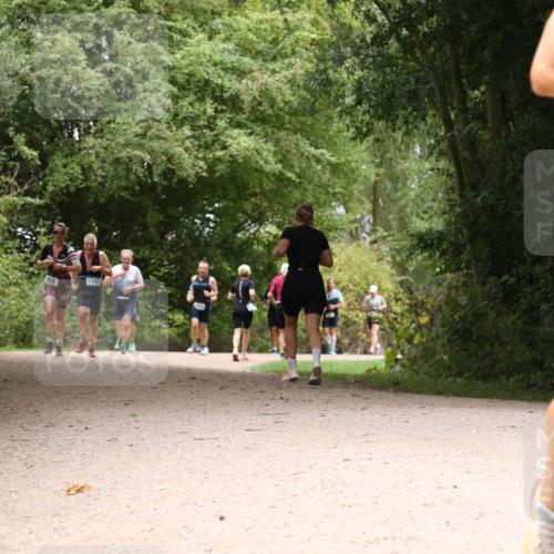 30.08.2026 - Elbe Triathlon Hamburg Antke Förster http://msf.ph/oto/10103399 30.08.2026 11:41:08 Laufen 908, 1345 meine-sportfotos.de