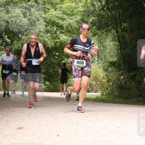 30.08.2026 - Elbe Triathlon Hamburg Antke Förster http://msf.ph/oto/10103407 30.08.2026 11:41:15 Laufen 1287, 538, 1227, 135, 134, 908, 7001 meine-sportfotos.de