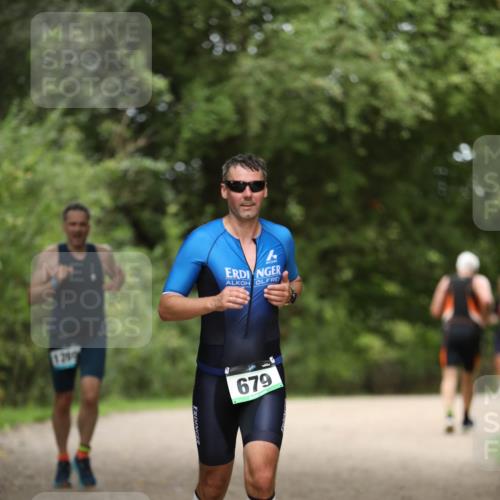 30.08.2026 - Elbe Triathlon Hamburg Antke Förster http://msf.ph/oto/10103412 30.08.2026 11:37:50 Laufen 1299, 679 meine-sportfotos.de
