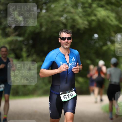 30.08.2026 - Elbe Triathlon Hamburg Antke Förster http://msf.ph/oto/10103414 30.08.2026 11:37:51 Laufen 679 meine-sportfotos.de