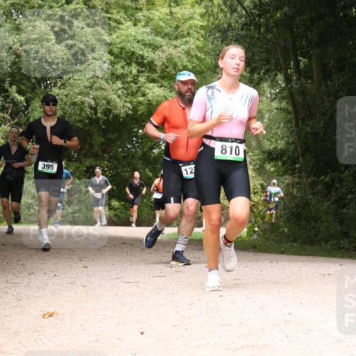 30.08.2026 - Elbe Triathlon Hamburg Antke Förster http://msf.ph/oto/10103473 30.08.2026 11:41:51 Laufen 395, 12, 810 meine-sportfotos.de