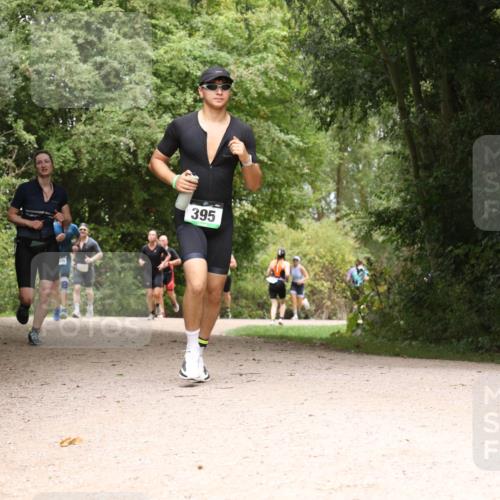 30.08.2026 - Elbe Triathlon Hamburg Antke Förster http://msf.ph/oto/10103479 30.08.2026 11:41:53 Laufen 395 meine-sportfotos.de