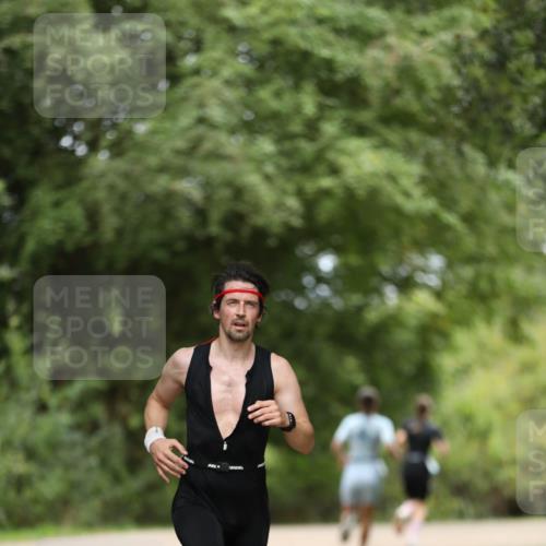 30.08.2026 - Elbe Triathlon Hamburg Antke Förster http://msf.ph/oto/10103480 30.08.2026 11:38:35 Laufen  meine-sportfotos.de