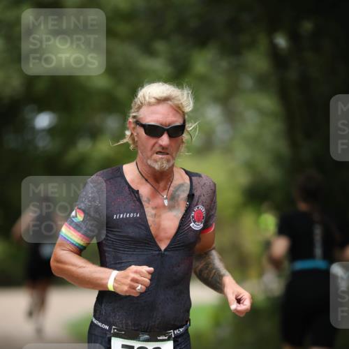 30.08.2026 - Elbe Triathlon Hamburg Antke Förster http://msf.ph/oto/10103514 30.08.2026 11:39:09 Laufen 720 meine-sportfotos.de