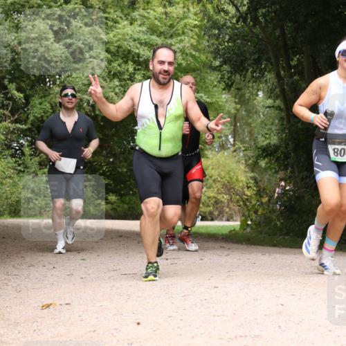 30.08.2026 - Elbe Triathlon Hamburg Antke Förster http://msf.ph/oto/10103515 30.08.2026 11:42:05 Laufen 808 meine-sportfotos.de