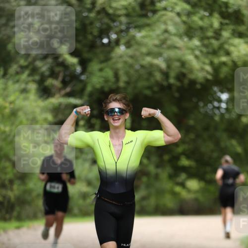 30.08.2026 - Elbe Triathlon Hamburg Antke Förster http://msf.ph/oto/10103530 30.08.2026 11:39:26 Laufen  meine-sportfotos.de