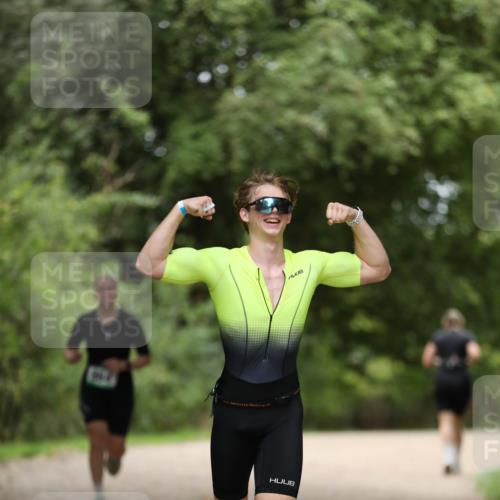 30.08.2026 - Elbe Triathlon Hamburg Antke Förster http://msf.ph/oto/10103532 30.08.2026 11:39:26 Laufen  meine-sportfotos.de