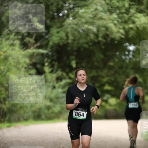30.08.2026 - Elbe Triathlon Hamburg Antke Förster http://msf.ph/oto/10103540 30.08.2026 11:39:29 Laufen 864, 1999 meine-sportfotos.de