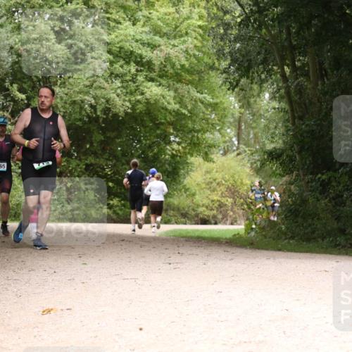30.08.2026 - Elbe Triathlon Hamburg Antke Förster http://msf.ph/oto/10103543 30.08.2026 11:42:28 Laufen 1265 meine-sportfotos.de