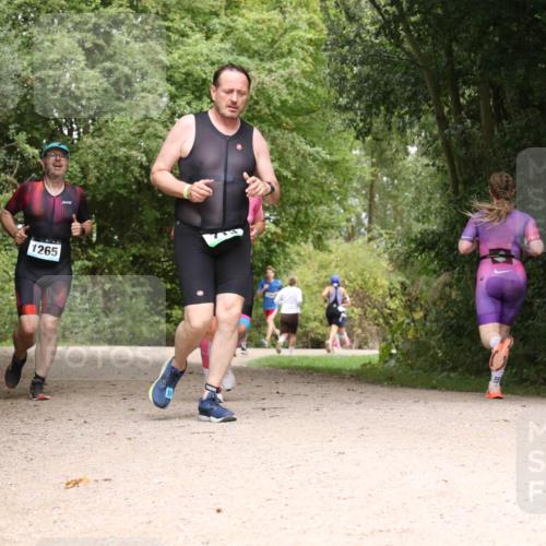 30.08.2026 - Elbe Triathlon Hamburg Antke Förster http://msf.ph/oto/10103547 30.08.2026 11:42:30 Laufen 1265 meine-sportfotos.de