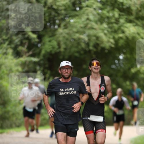 30.08.2026 - Elbe Triathlon Hamburg Antke Förster http://msf.ph/oto/10103548 30.08.2026 11:39:48 Laufen  meine-sportfotos.de