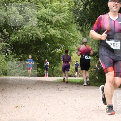 30.08.2026 - Elbe Triathlon Hamburg Antke Förster http://msf.ph/oto/10103555 30.08.2026 11:42:33 Laufen 1561, 265 meine-sportfotos.de