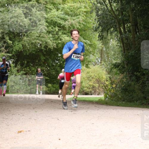 30.08.2026 - Elbe Triathlon Hamburg Antke Förster http://msf.ph/oto/10103561 30.08.2026 11:42:40 Laufen 1384 meine-sportfotos.de